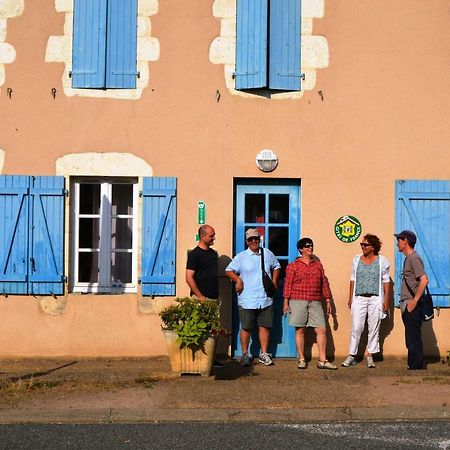 Gite De Lalizolle Bagian luar foto