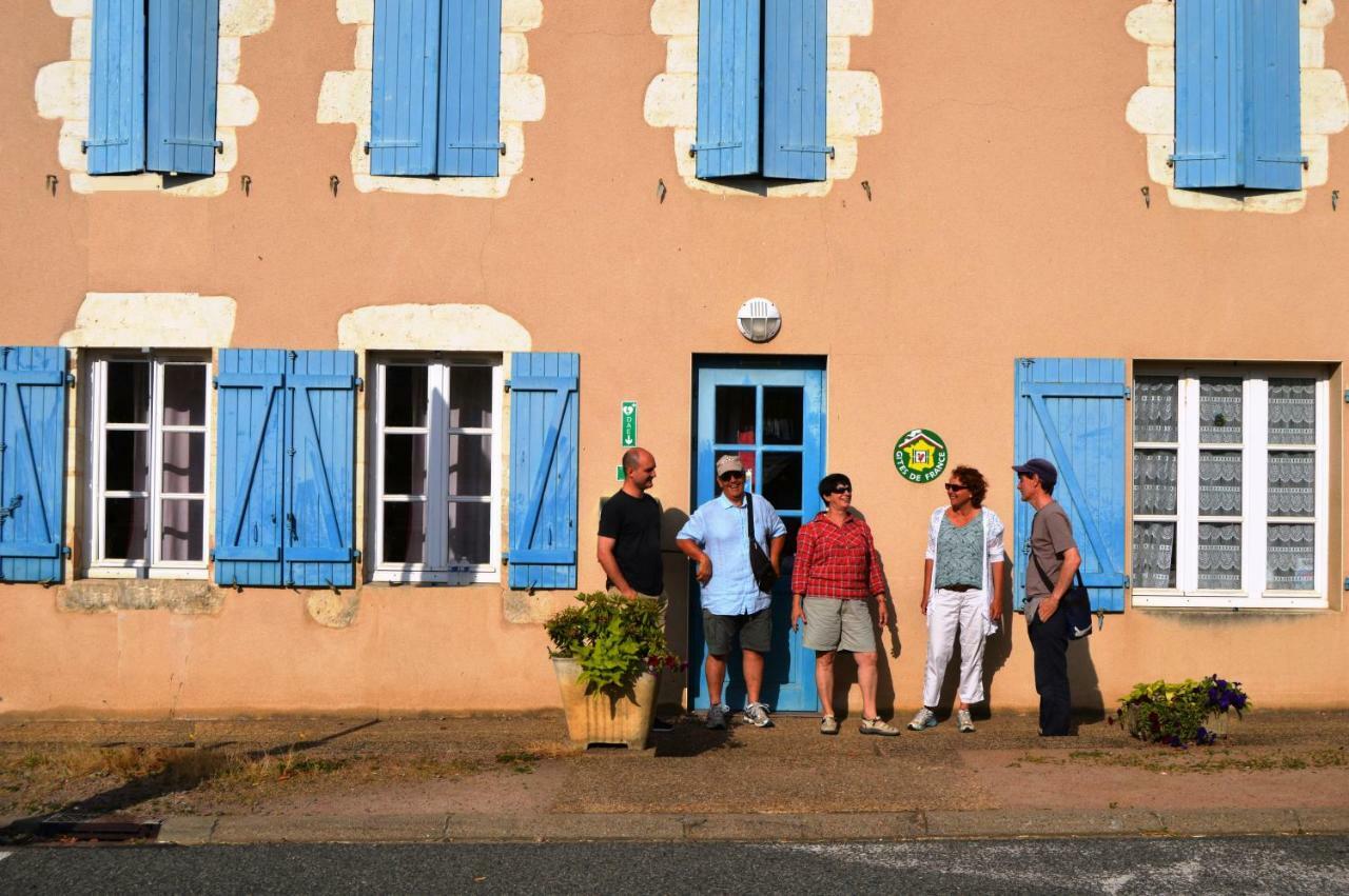 Gite De Lalizolle Bagian luar foto