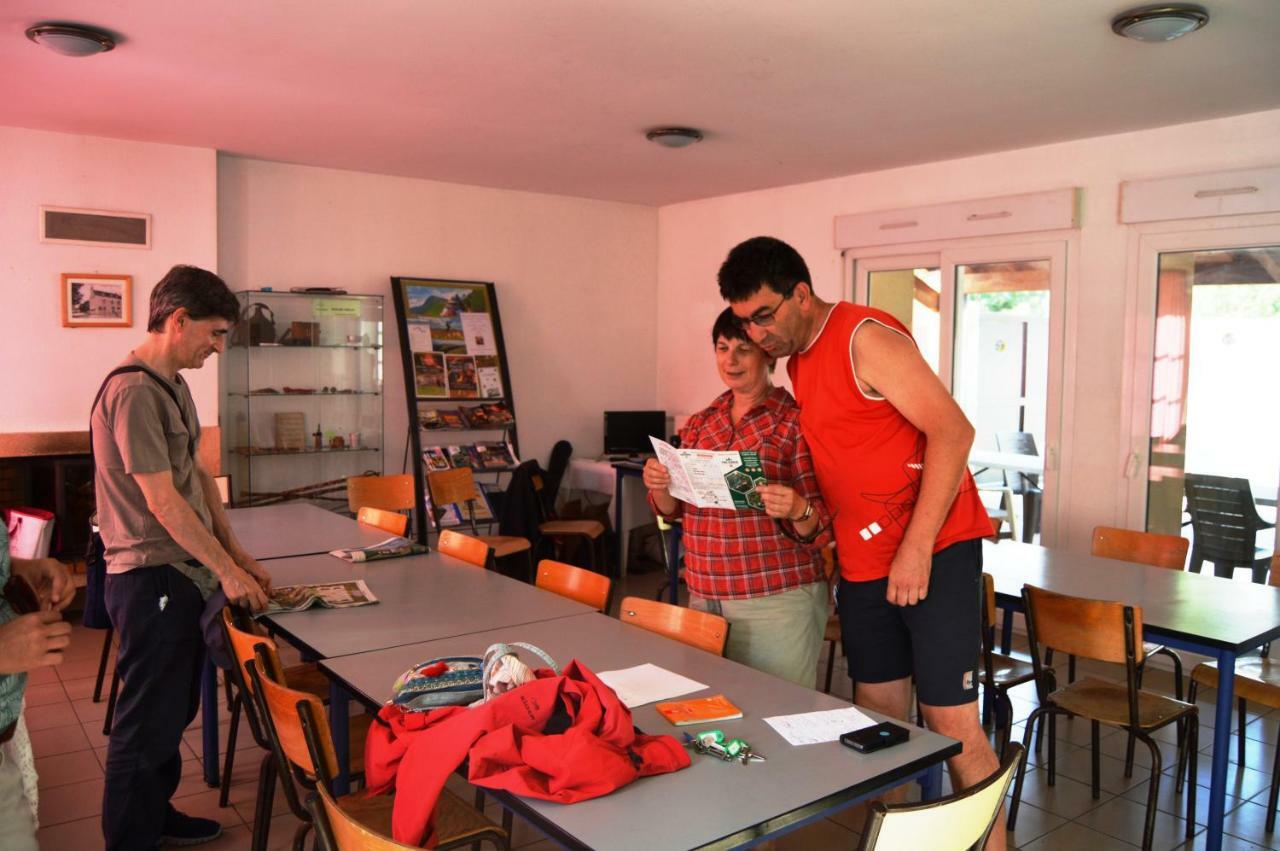 Gite De Lalizolle Bagian luar foto